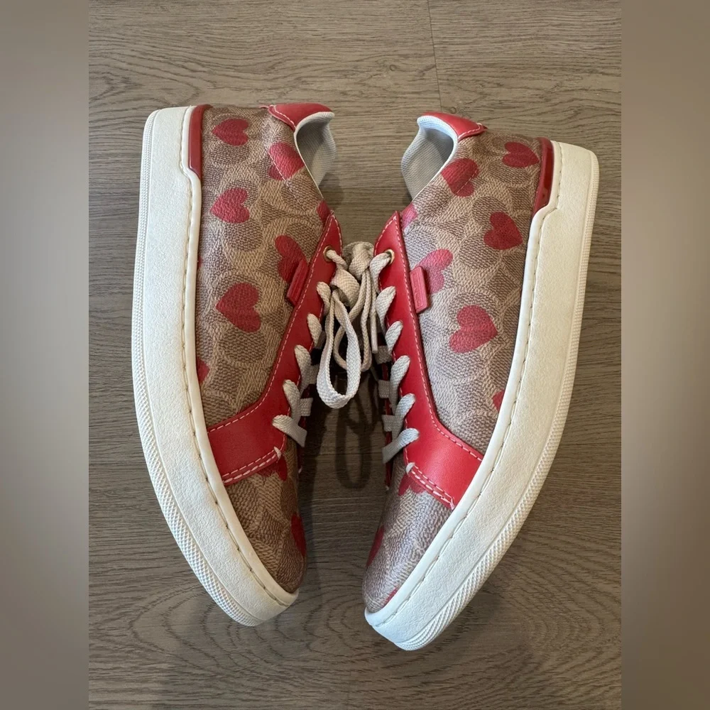 ‼️SOLD‼️Coach Lowline Low Top Sneakers In Signature Canvas With Res Heart Print - Picture 9 of 15